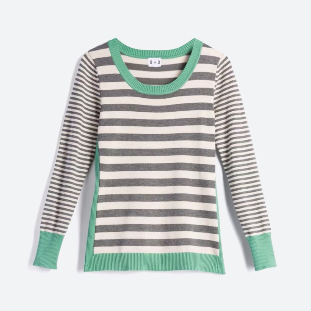 Green and gray stripped pullover